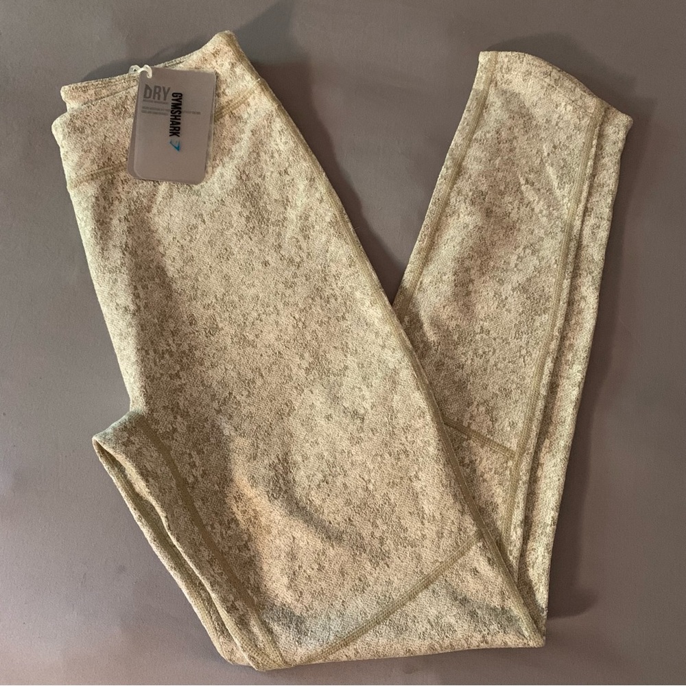 NWT Gymshark Fleur Texture Leggings
